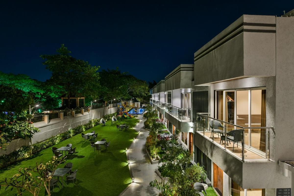 Meritas Aura Resort Lonavala Exterior foto