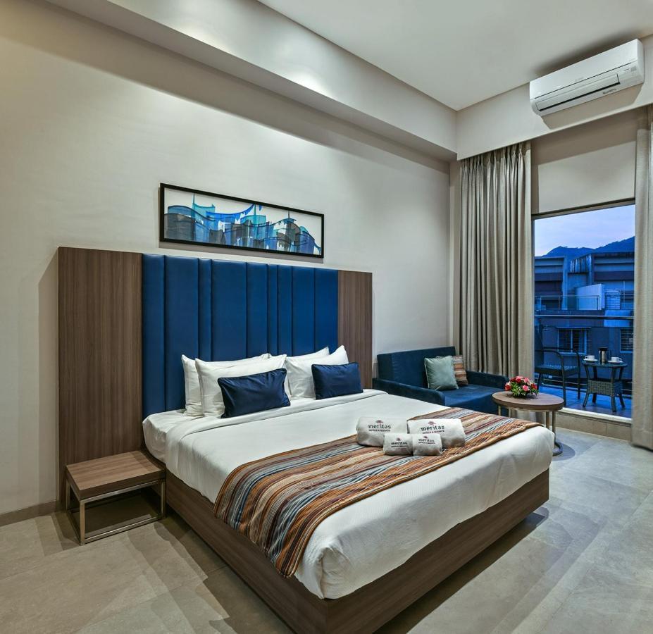 Meritas Aura Resort Lonavala Exterior foto